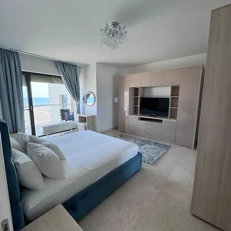 Apartament Caelia Done Apartment
